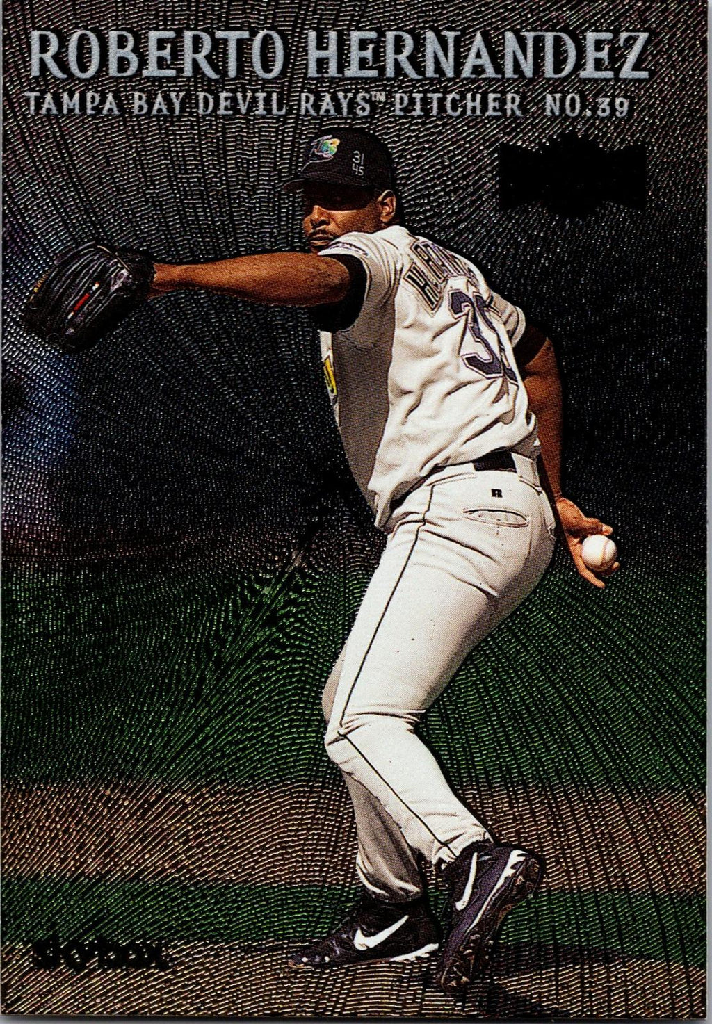 2000 Metal #158 Roberto Hernandez